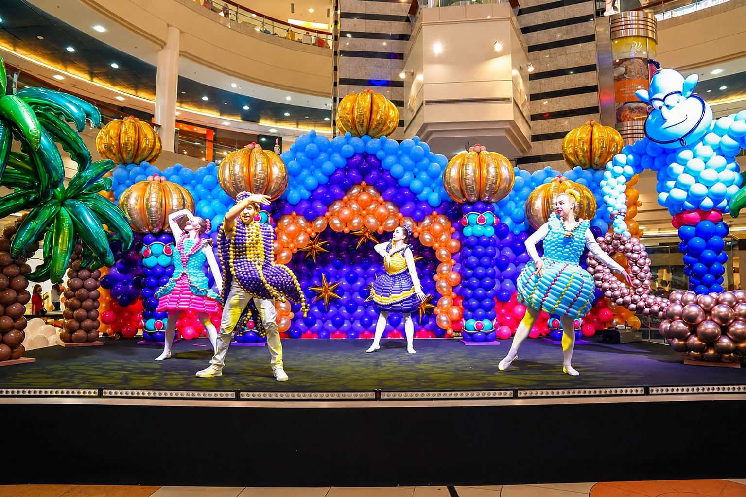 Balloons Wonderland World Tour